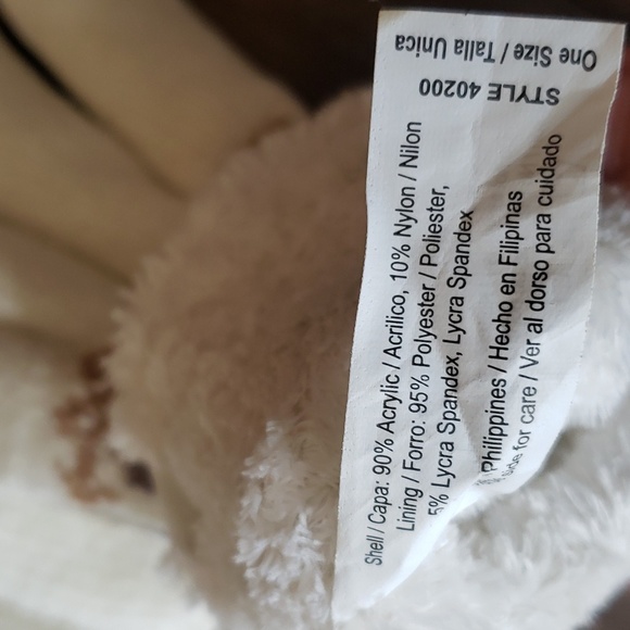 Isotoner NWOT Women's Chenille Snowflake Gloves - Picture 6 of 7